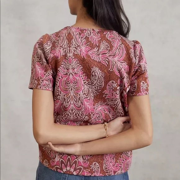 NWT Anthropologie Demeter Paisley Tee Red Pink Top Short Sleeve New - Picture 3 of 6
